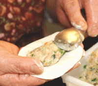 無添加、無着色の餃子餡