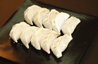 生だから味わえるおいしさ生餃子